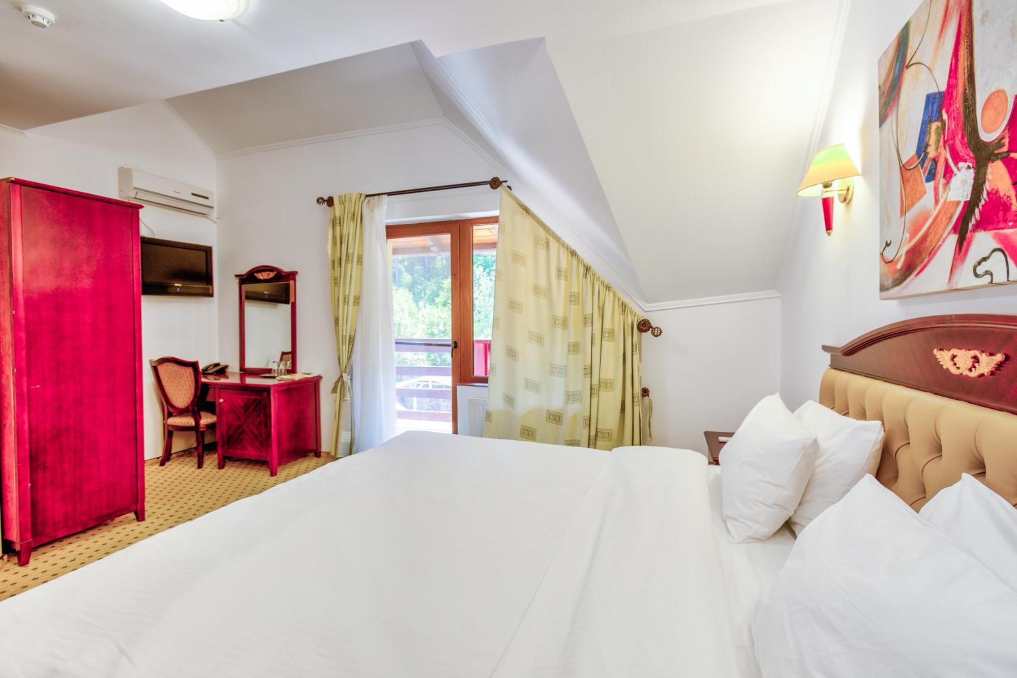 Q Resort And Spa Sacele Exterior photo
